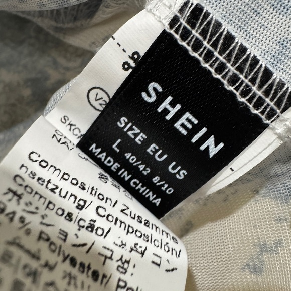 SHEIN Blue and White Ruched Blouse - Picture 5 of 13